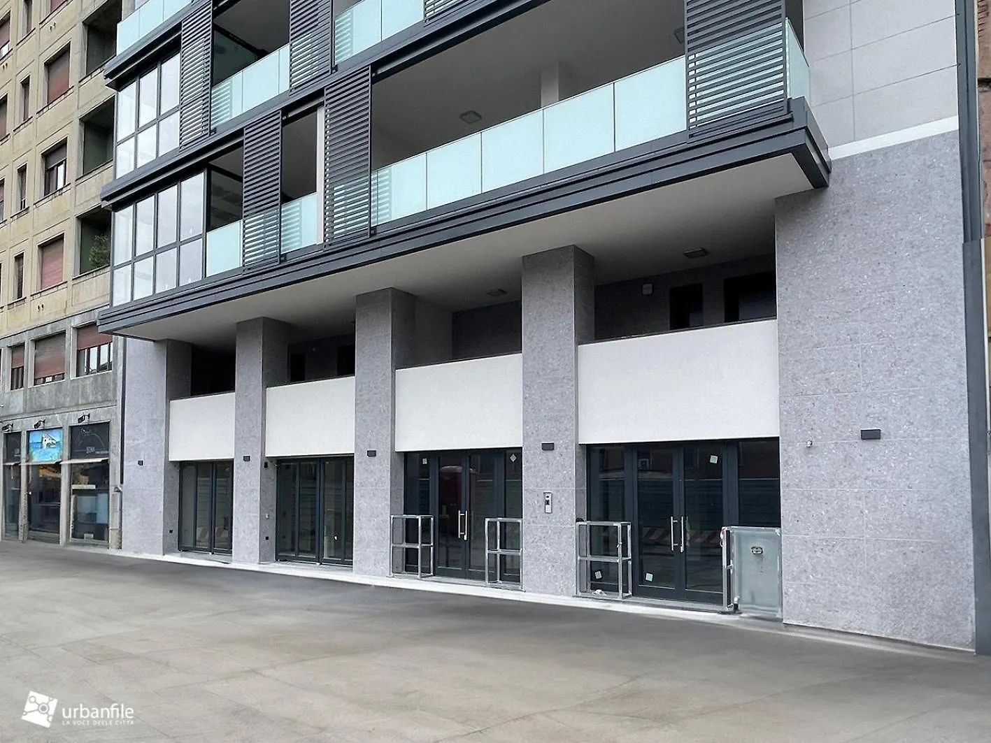 Apartment Pink Suite In Financial District 4 Pax Milan Italy